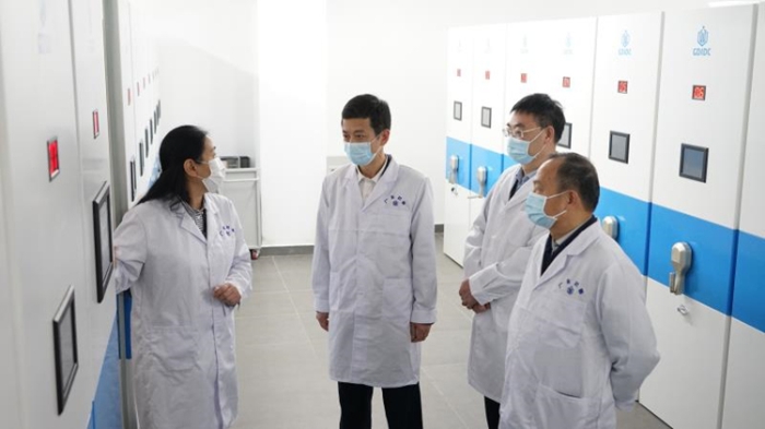 2020年3月19日，广东省药品监管局党组书记、局长江效东到省药品检验所开展督导及现场专题调研