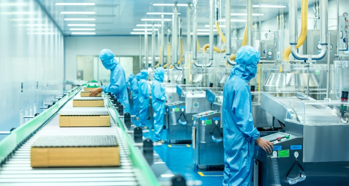 数字赋能高质量生产,图为扬子江药业集团生产车间。 数字赋能高质量生产,图为扬子江药业集团生产车间。